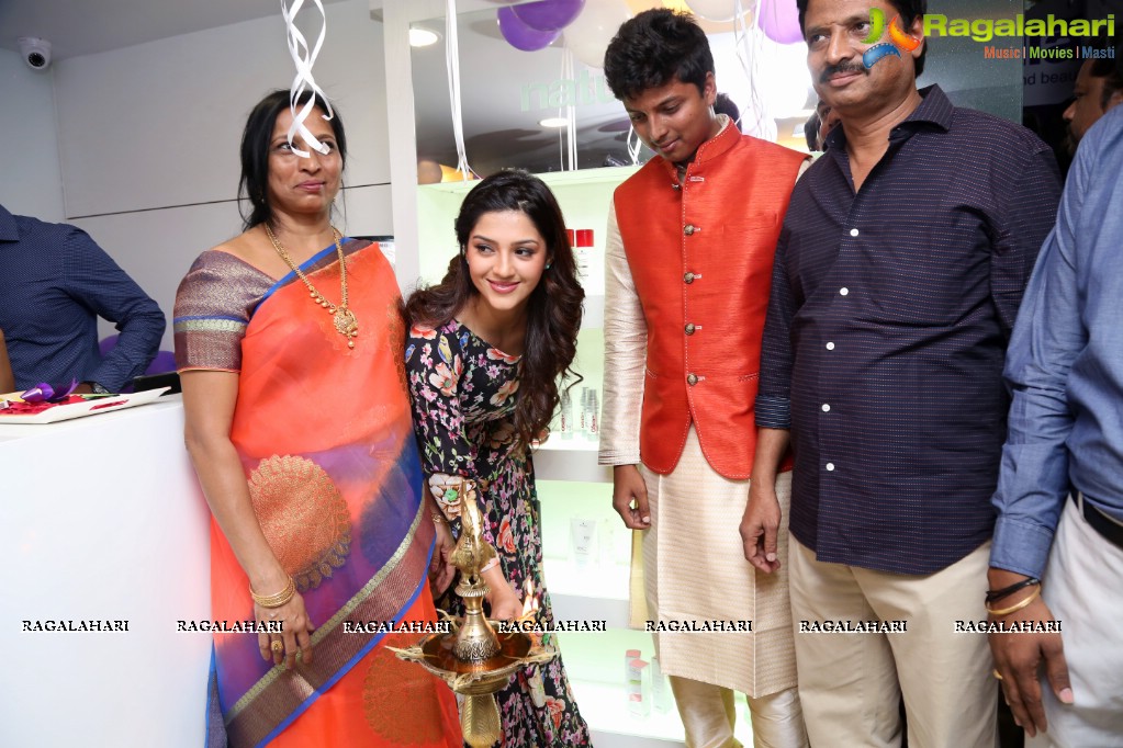 Mehreen Pirzada launches Naturals Hair and Beauty Salon at Sanath Nagar, Hyderabad