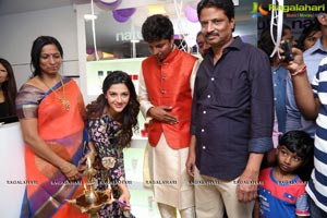 Mehreen Kaur Pirzada Naturals Hair and Beauty Salon