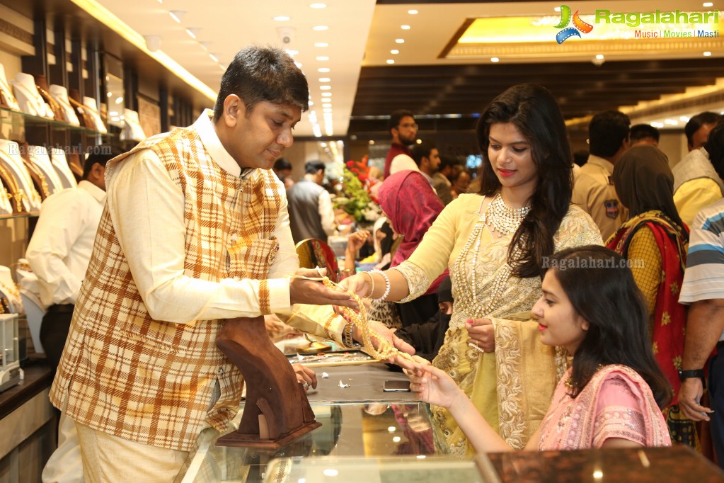 Grand Launch of Mujtaba Jewellers