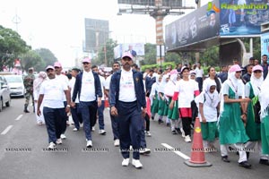 Tamannaah flags off 9th Edition of 2K Pink Ribbon Walk