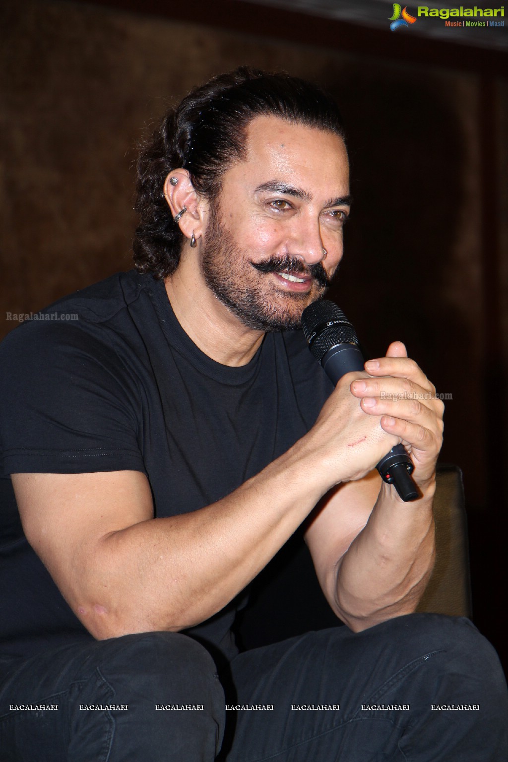 Aamir Khan's Secret Superstar Press Meet at Taj Krishna