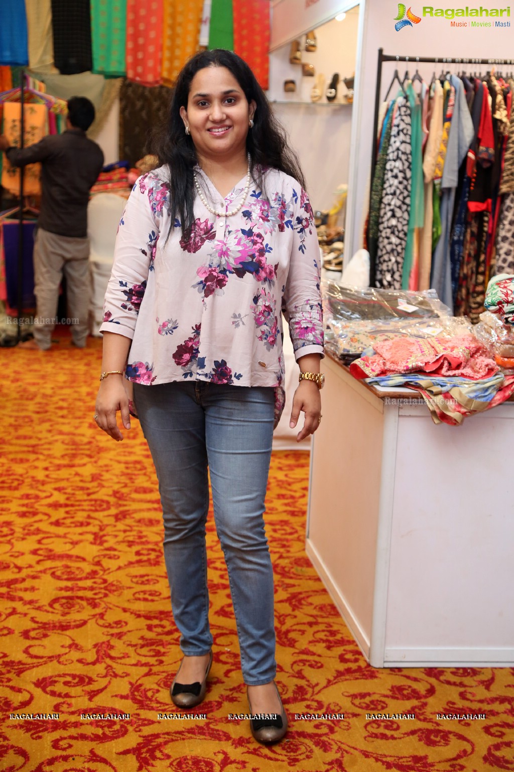 Rachana Smith inaugurates Singar Lifestyle Expo at Taj Deccan