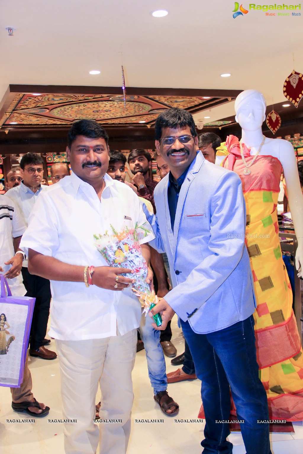Rakul Preet Singh launches Subhamastu Shopping Mall, Tirupati