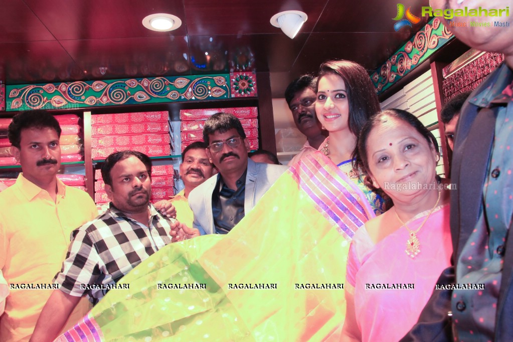Rakul Preet Singh launches Subhamastu Shopping Mall, Tirupati