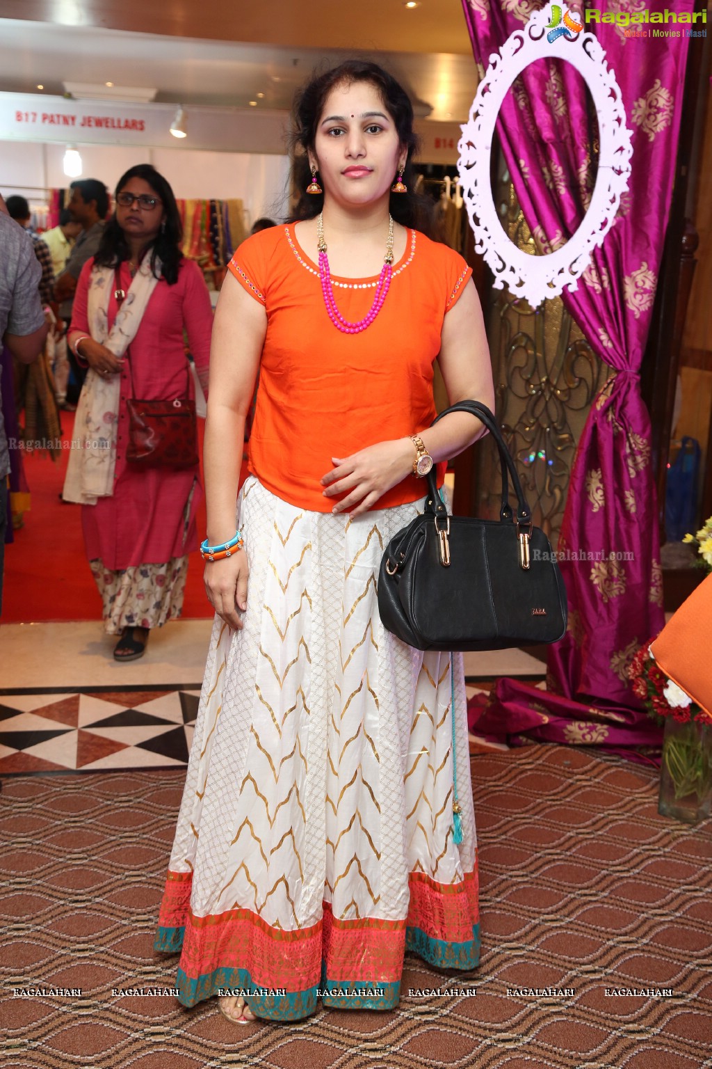 Sony Charishta launches Trendz Vivah Expo at Taj Krishna