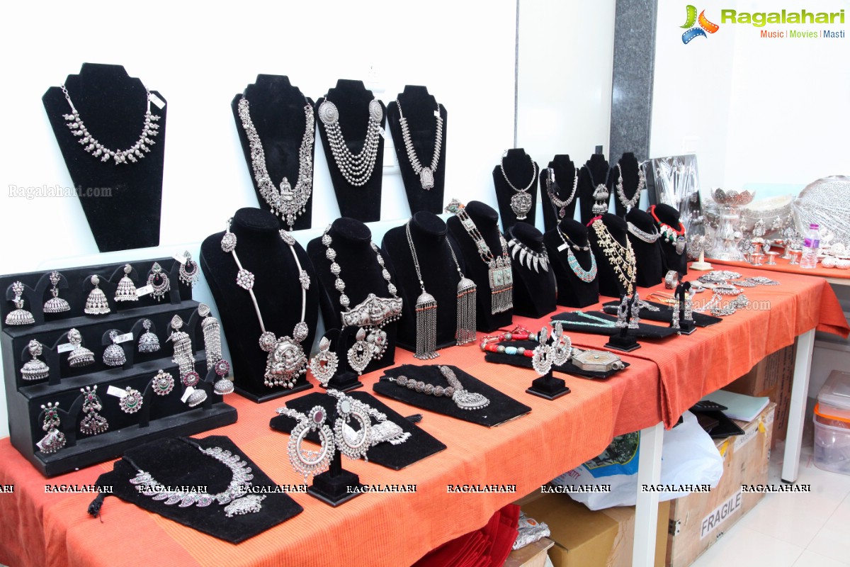 Vastraabharanam Exhibition and Sale of Jewellery and Clothing at Yukatalaya