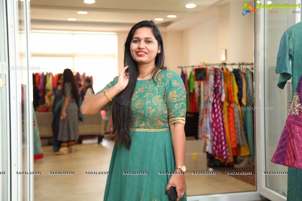 Vastraabharanam Exhibition and Sale of Jewellery and Clothing at Yukatalaya