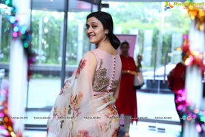 Ananya Simlai Inaugurates Akritti Elite