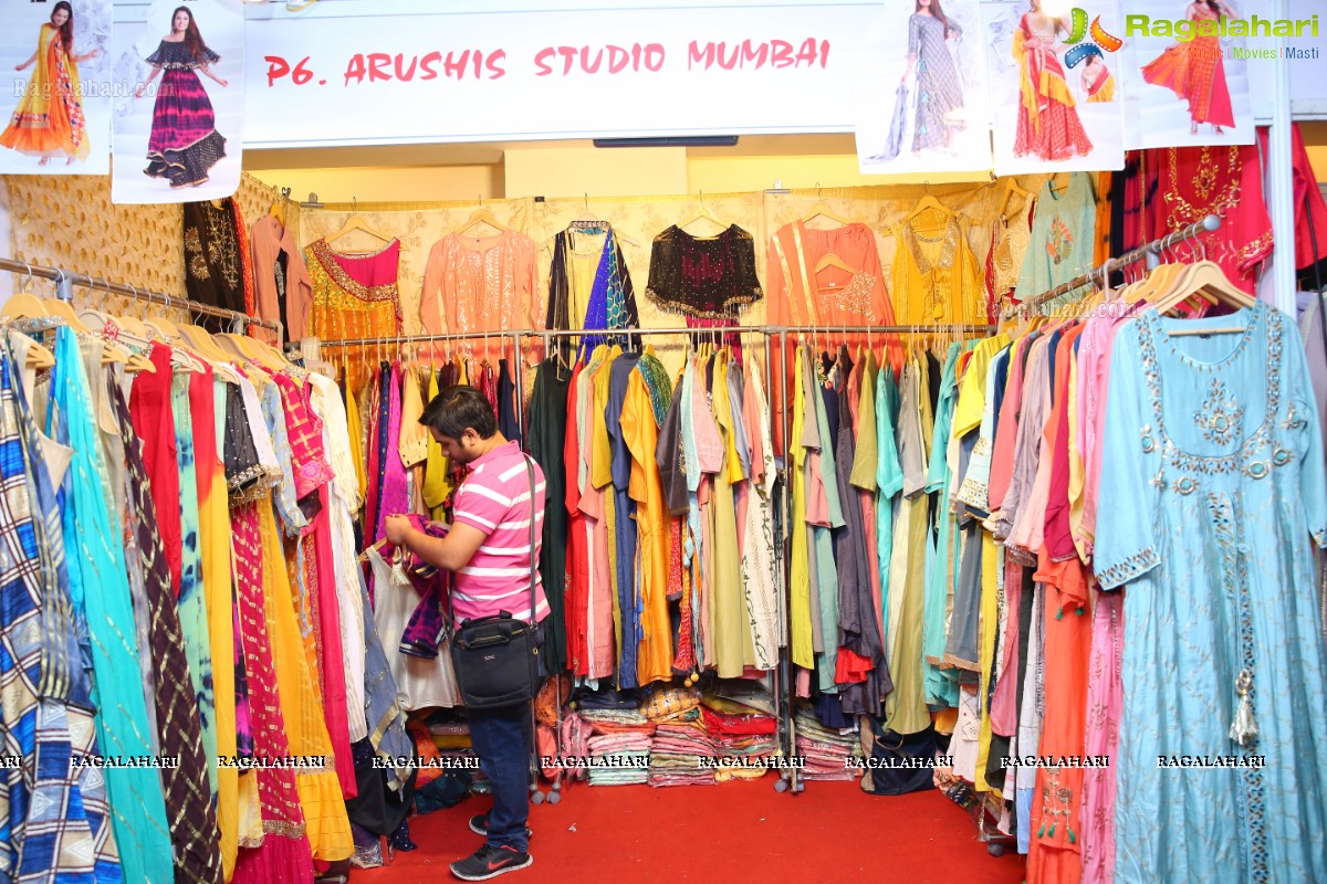 Ananya Simlai Inaugurates Sashi Nahata's Akritti Elite - The Day & Night Bazaar @ The Park, Hyderabad