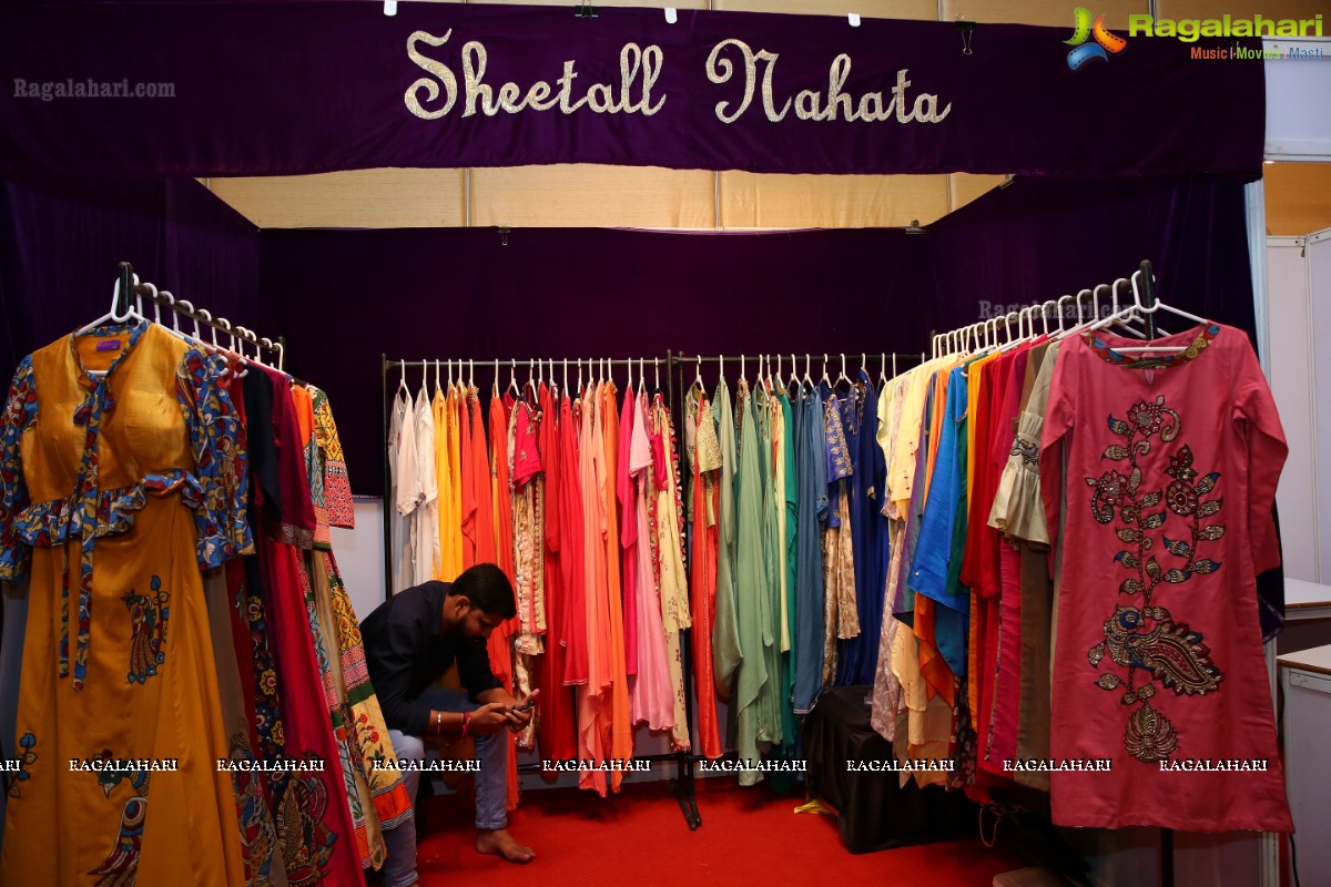 Ananya Simlai Inaugurates Sashi Nahata's Akritti Elite - The Day & Night Bazaar @ The Park, Hyderabad