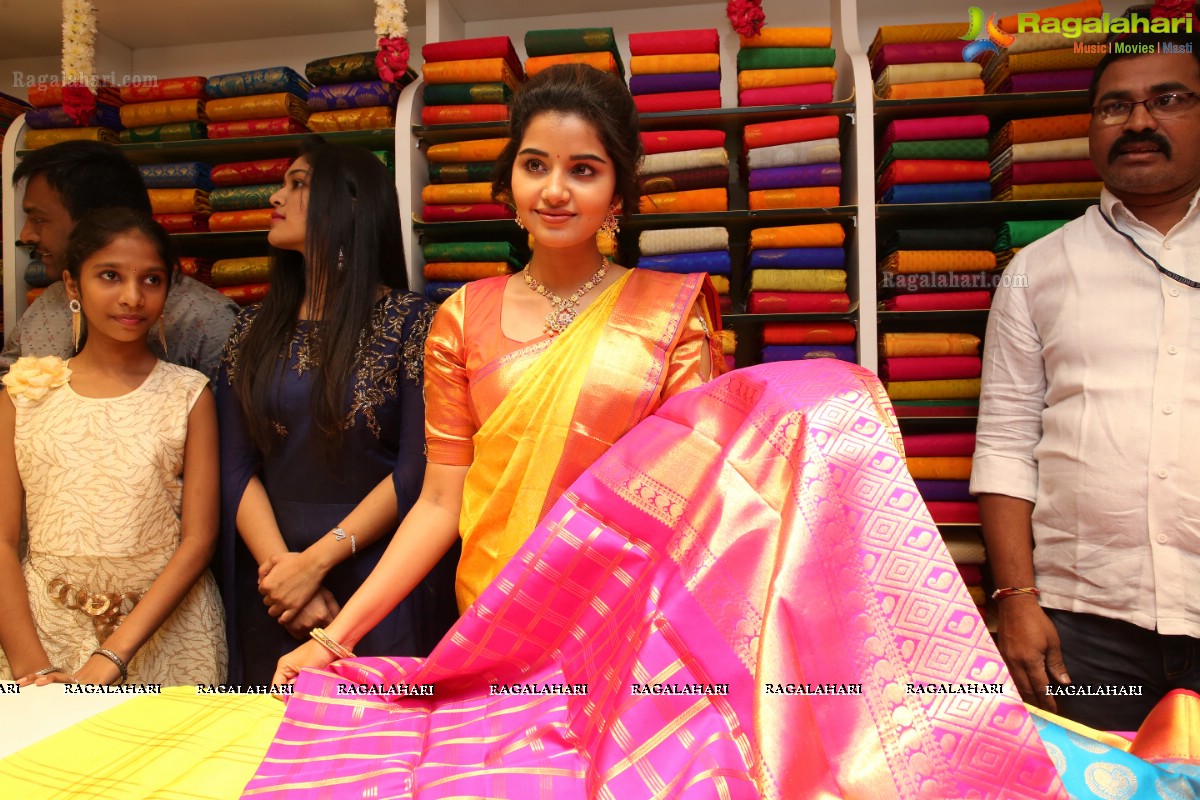 Anupama Parameswaran Launches RS Brothers at A.S.Rao Nagar, Hyderabad