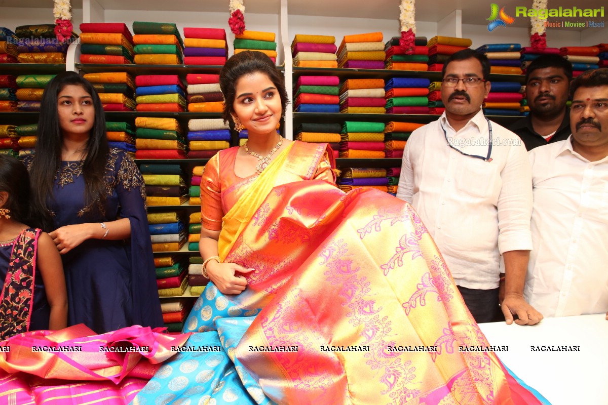 Anupama Parameswaran Launches RS Brothers at A.S.Rao Nagar, Hyderabad