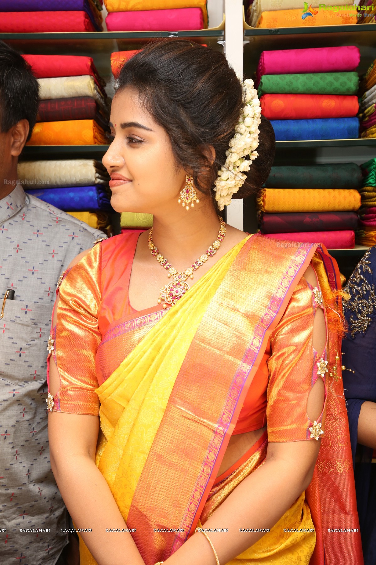 Anupama Parameswaran Launches RS Brothers at A.S.Rao Nagar, Hyderabad