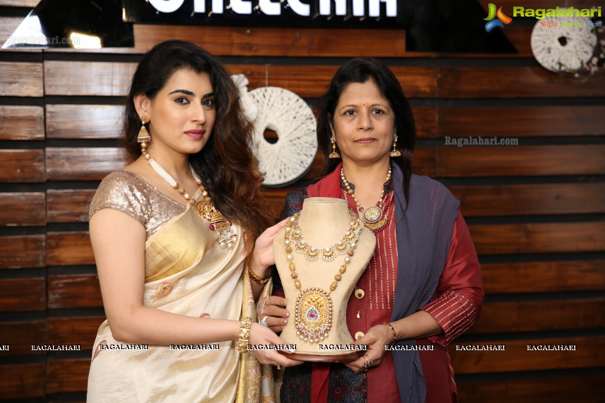 Archana visits Diva Galleria, Temple & Diamond Jewellery Exhibition