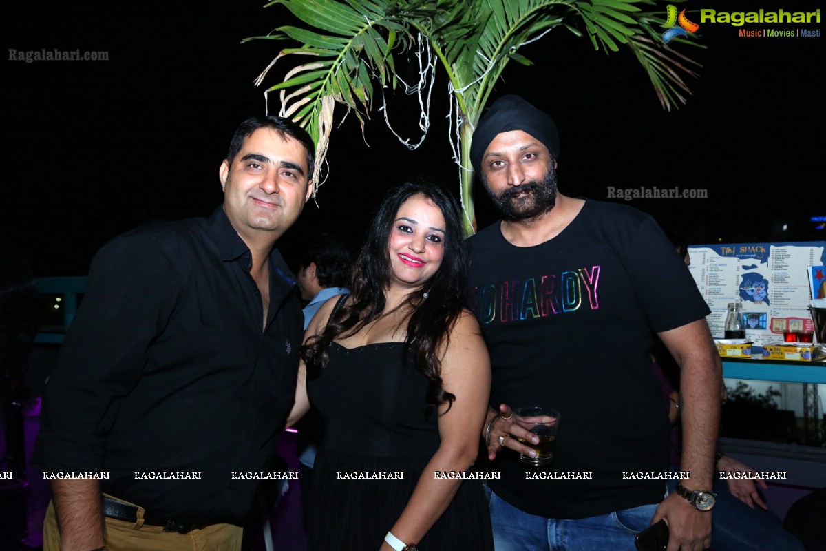 Ashish & Simran Wedding Anniversary at Tiki Shack