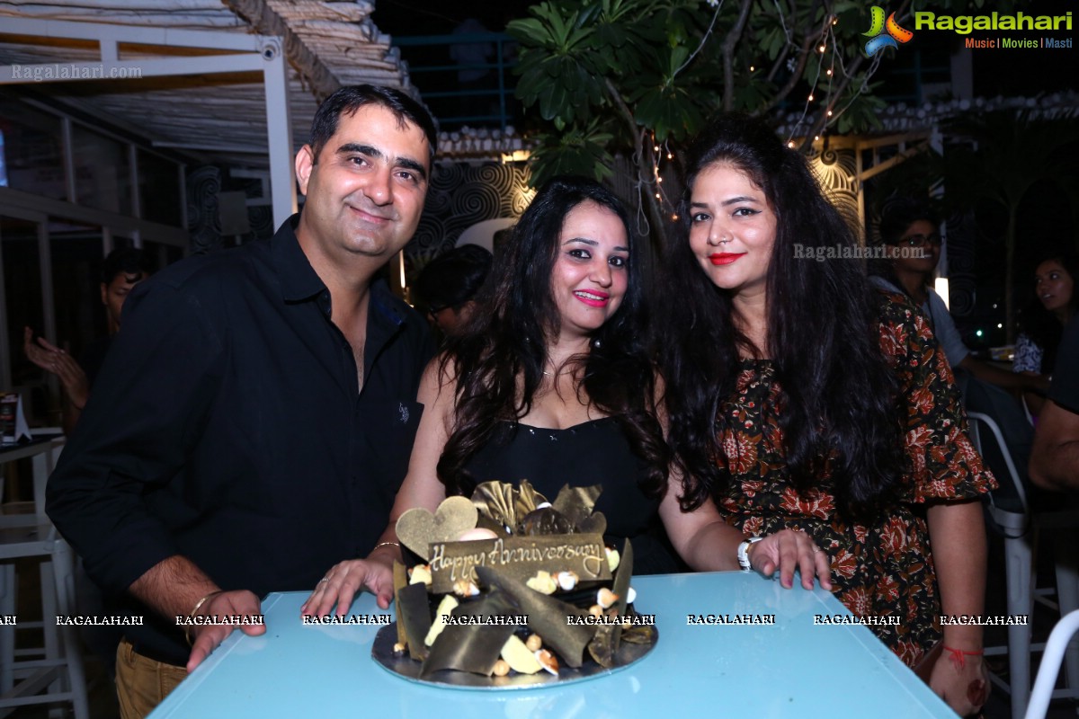 Ashish & Simran Wedding Anniversary at Tiki Shack