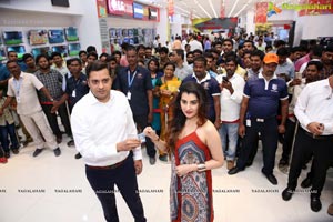 Archana Announces Bajaj Electronics Lucky Draw Winner