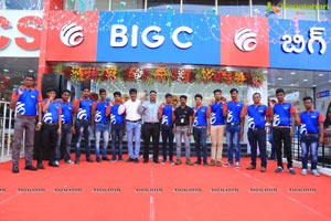 Big C Store Launch By Raashi khanna