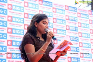 Big C Store Launch By Raashi khanna