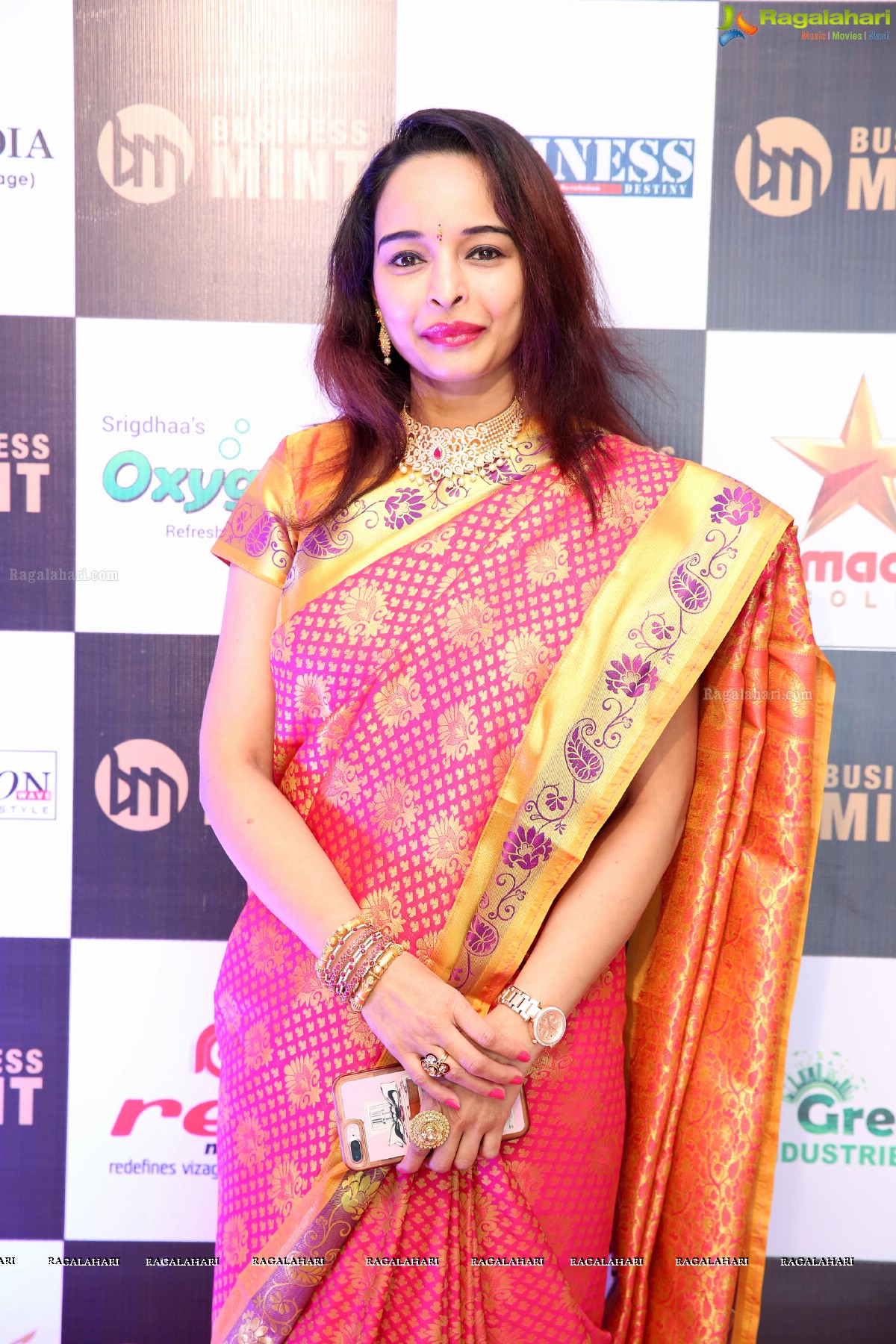 Outstanding Women Awards & Summit 2018 Organised by Business Mint