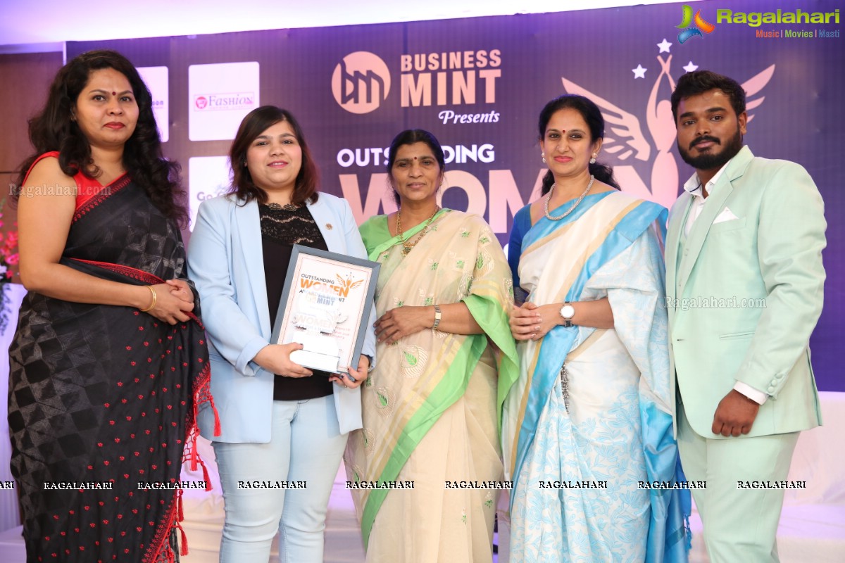 Outstanding Women Awards & Summit 2018 Organised by Business Mint