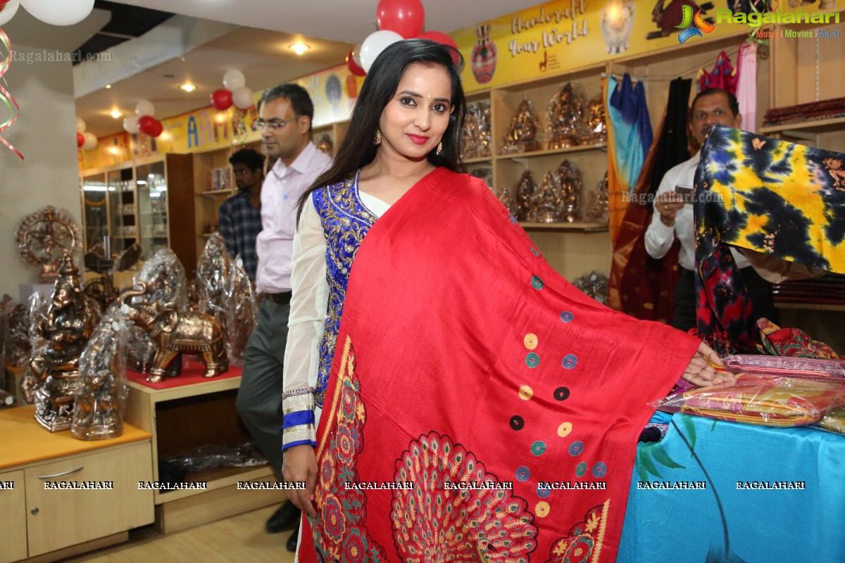 CCIC Organises an Exhibition Cum Sale ‘Cottage Craft Mela’