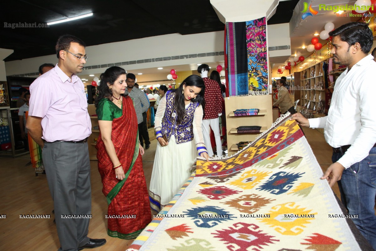 CCIC Organises an Exhibition Cum Sale ‘Cottage Craft Mela’