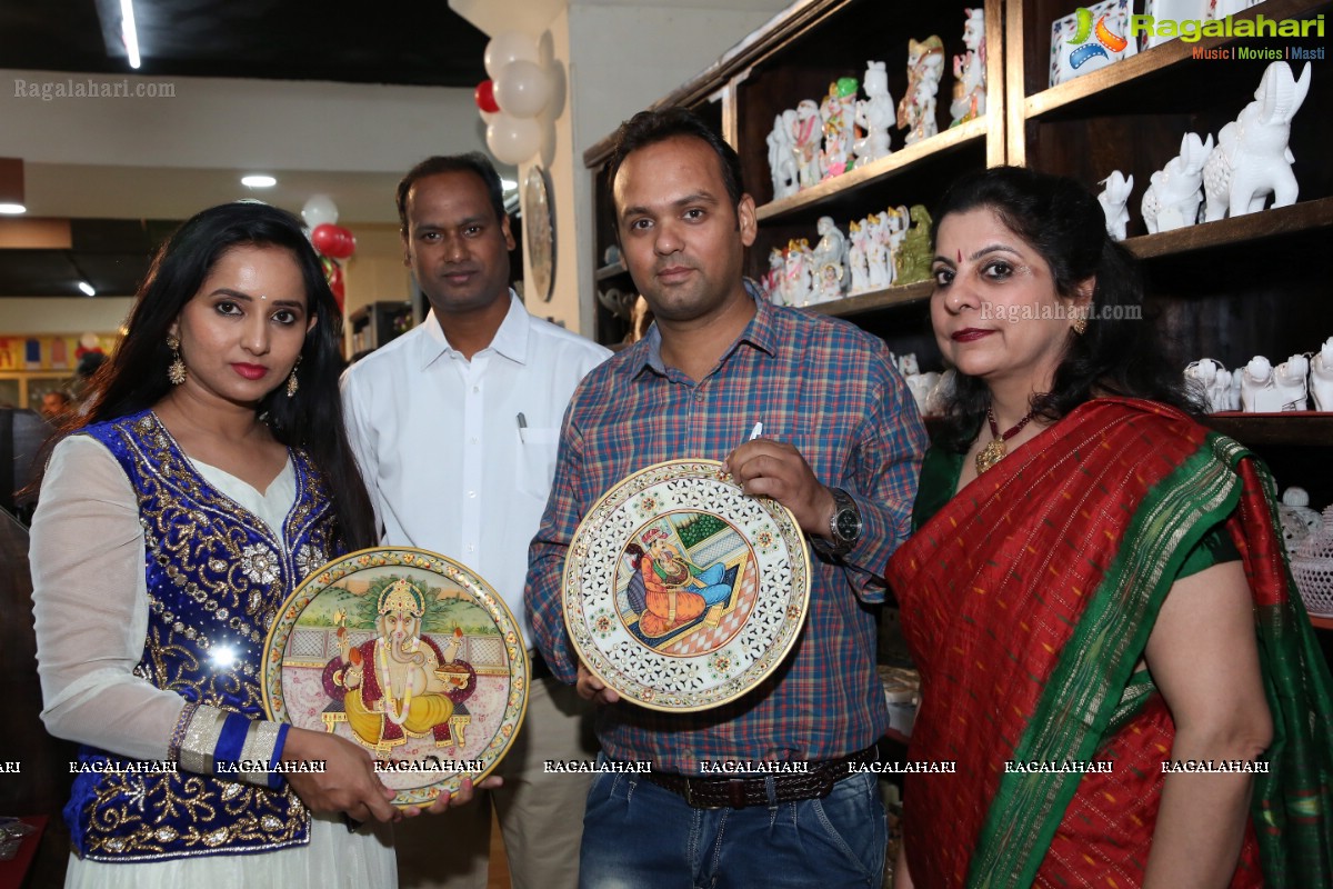 CCIC Organises an Exhibition Cum Sale ‘Cottage Craft Mela’