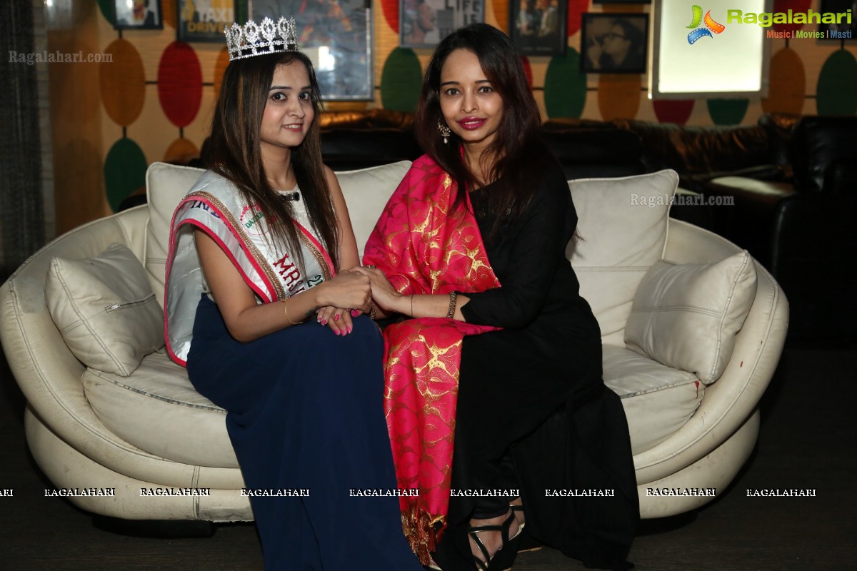 Dazzle Team Miss & Mrs Telangana 2019 Press Meet