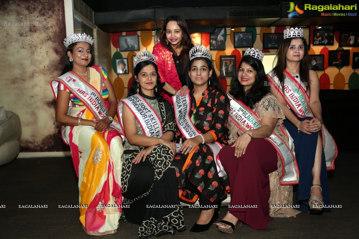 Dazzle Team Miss & Mrs Telangana 2019 Press Meet