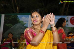 Bathukamma Celebrations Organised by Deepthi Mamidi