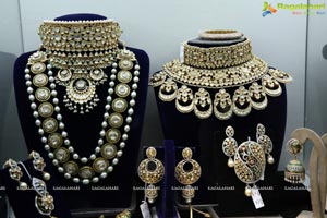 Diva Galleria - An Exhibition of Luxurious Diamond & Temple 