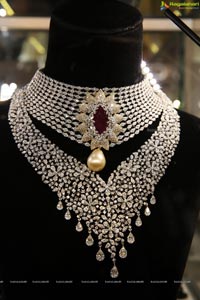 Diva Galleria - An Exhibition of Luxurious Diamond & Temple 