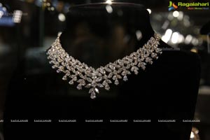 Diva Galleria - An Exhibition of Luxurious Diamond & Temple 