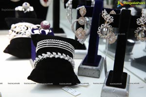 Diva Galleria - An Exhibition of Luxurious Diamond & Temple 