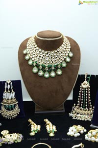 Diva Galleria - An Exhibition of Luxurious Diamond & Temple 