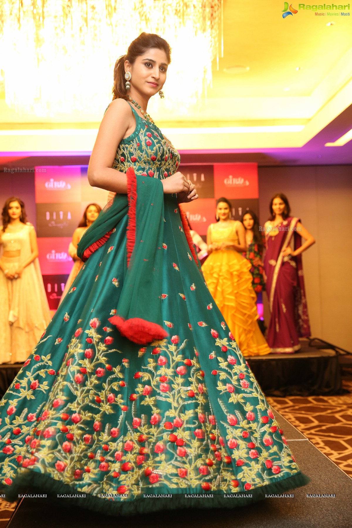 Showcase of Exquisite Jewellery of 'Diva Galleria' Organized by Pavitra Jewels