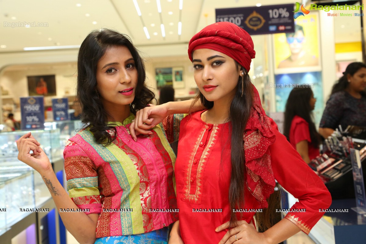 Shoppers Stop Fashion Show at Next Galleria Mall, Panjagutta