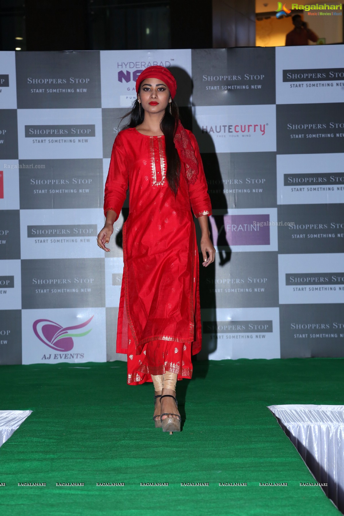 Shoppers Stop Fashion Show at Next Galleria Mall, Panjagutta