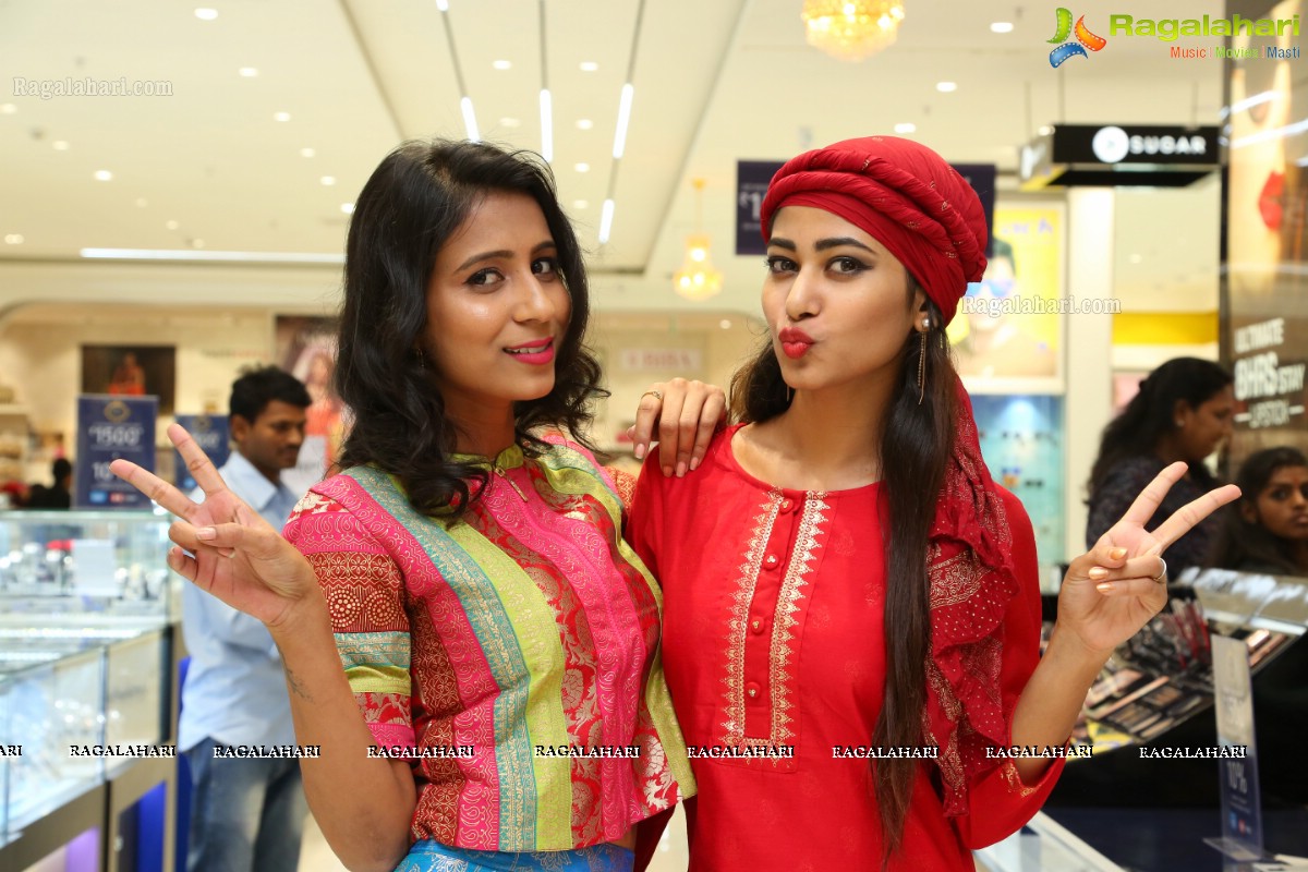 Shoppers Stop Fashion Show at Next Galleria Mall, Panjagutta