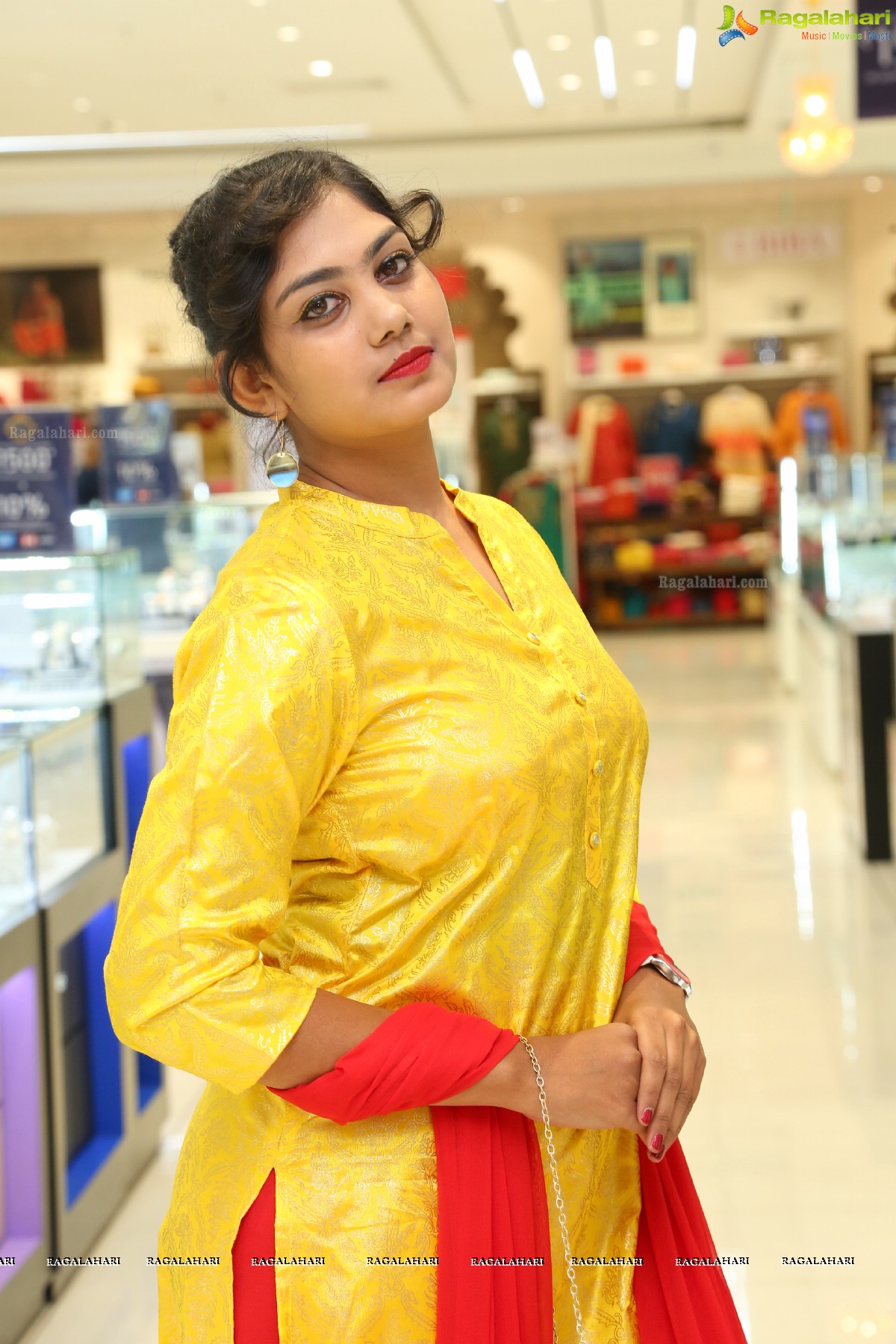 Shoppers Stop Fashion Show at Next Galleria Mall, Panjagutta