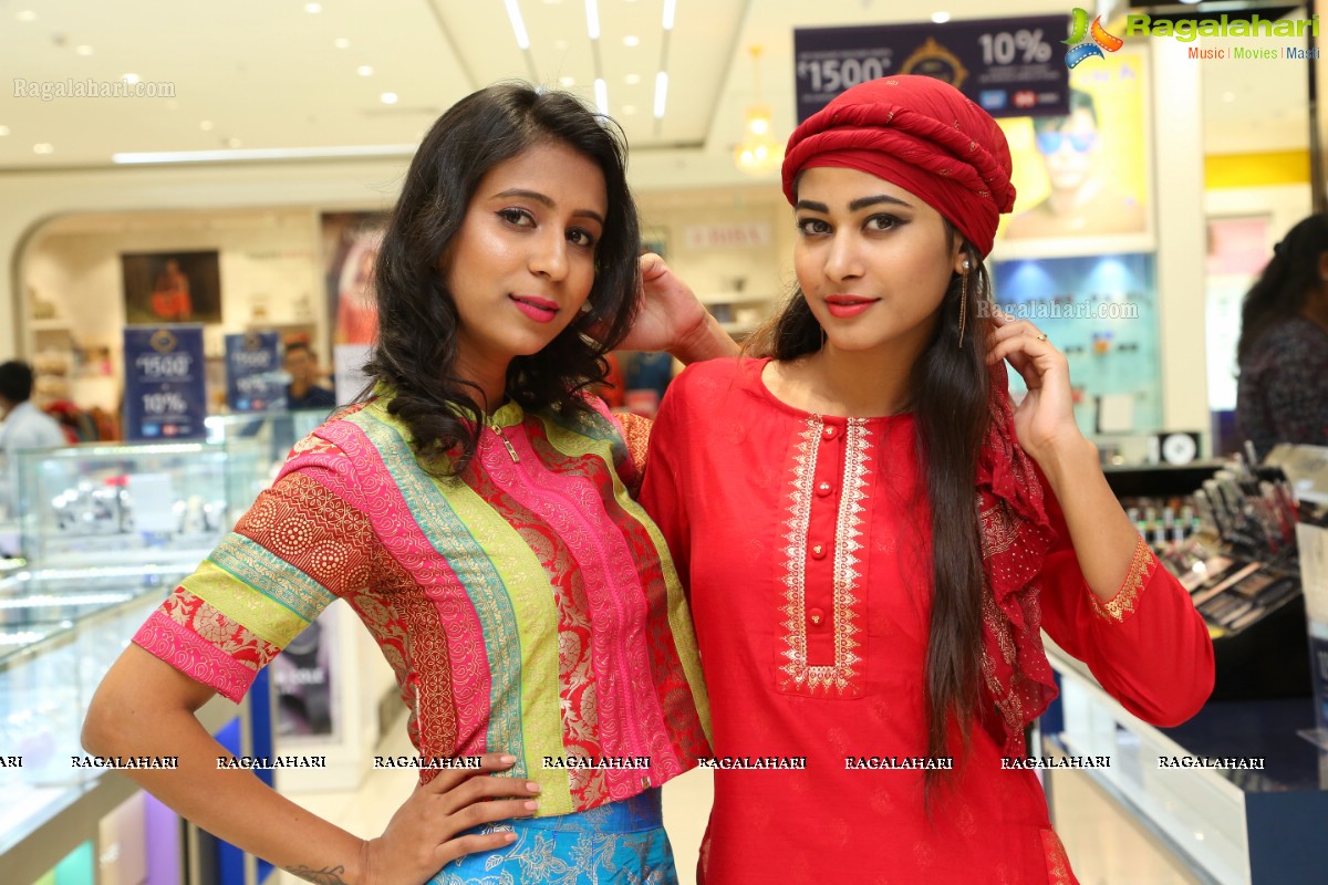 Shoppers Stop Fashion Show at Next Galleria Mall, Panjagutta