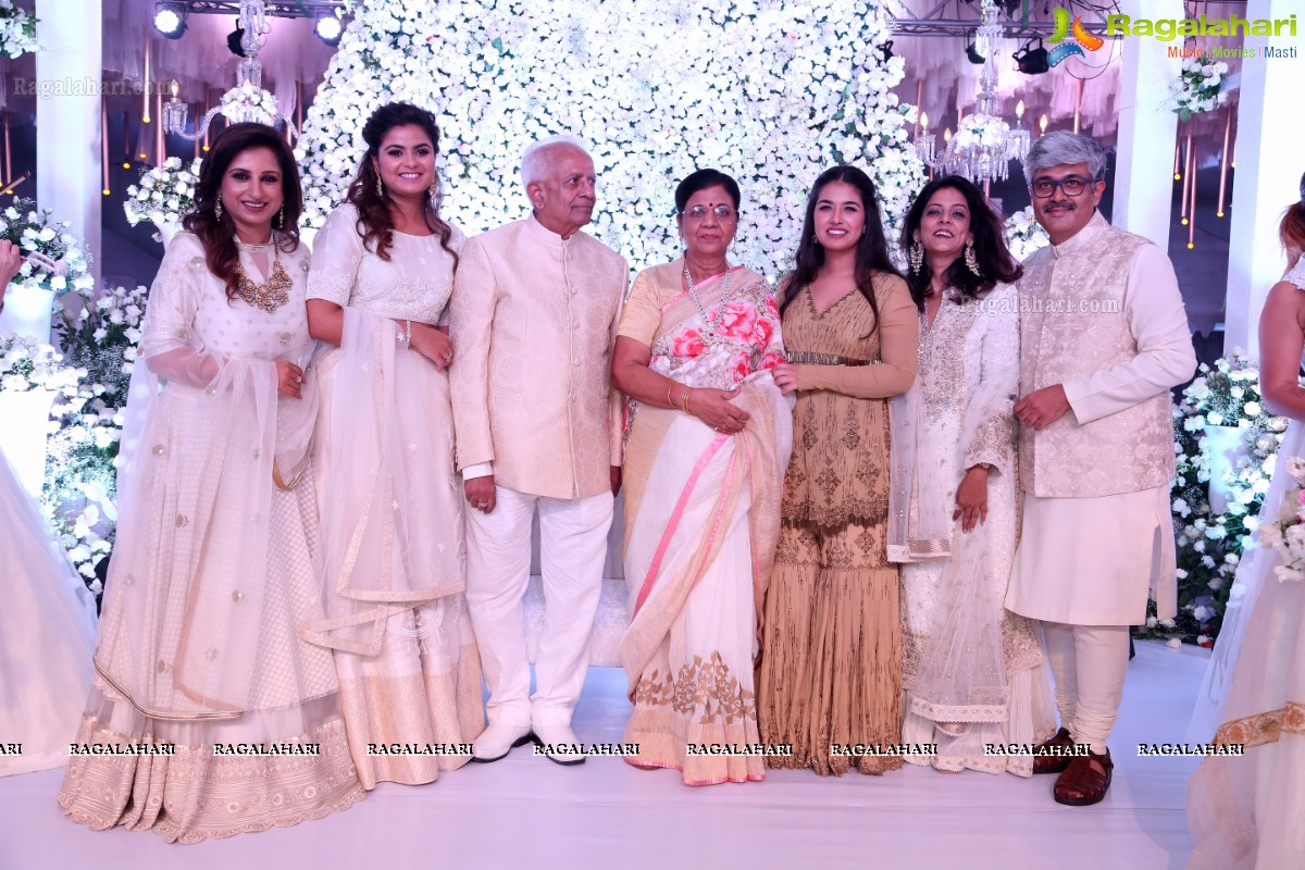 50th Wedding Anniversary of Mrs Meera Gauri & Mr Dayanand Gauri