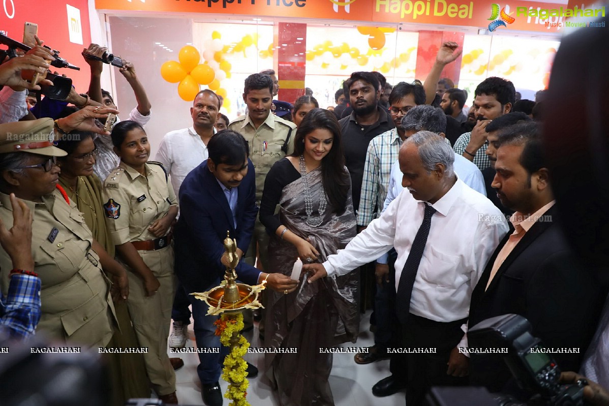 Happi Mobiles Grand Store Opening by Actress Keerthi Suresh at Guntur