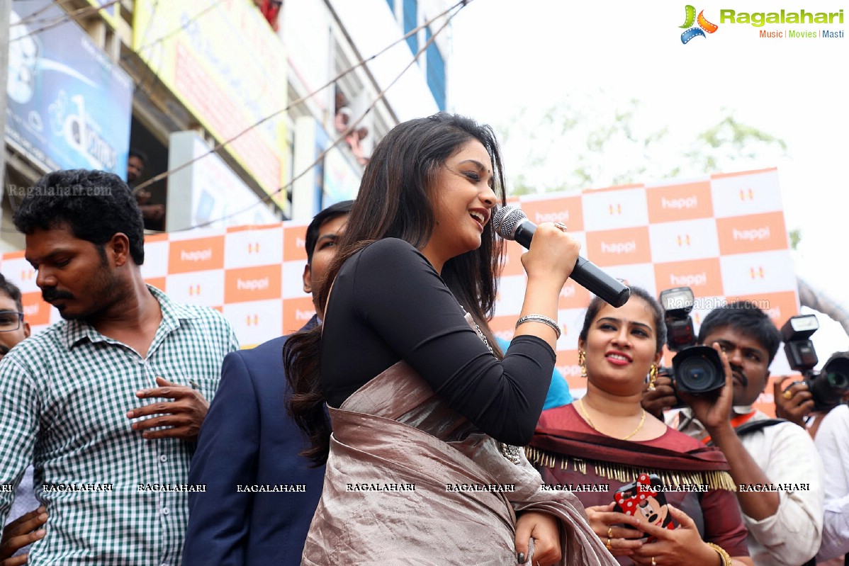 Happi Mobiles Grand Store Opening by Actress Keerthi Suresh at Guntur