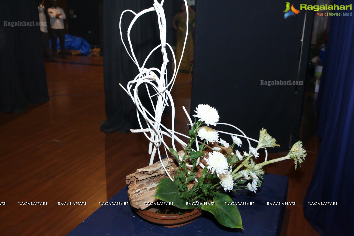 Ikebana International Hyderabad Chapter #250 Organises Ikebana Demonstration by Ho-Ren Sharda Reddy at Shilpakala Vadika