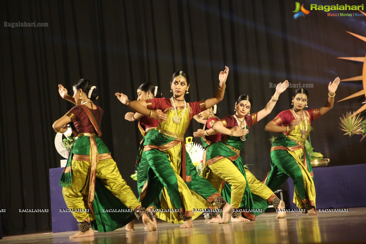 Ikebana International Hyderabad Chapter #250 Organises Ikebana Demonstration by Ho-Ren Sharda Reddy at Shilpakala Vadika