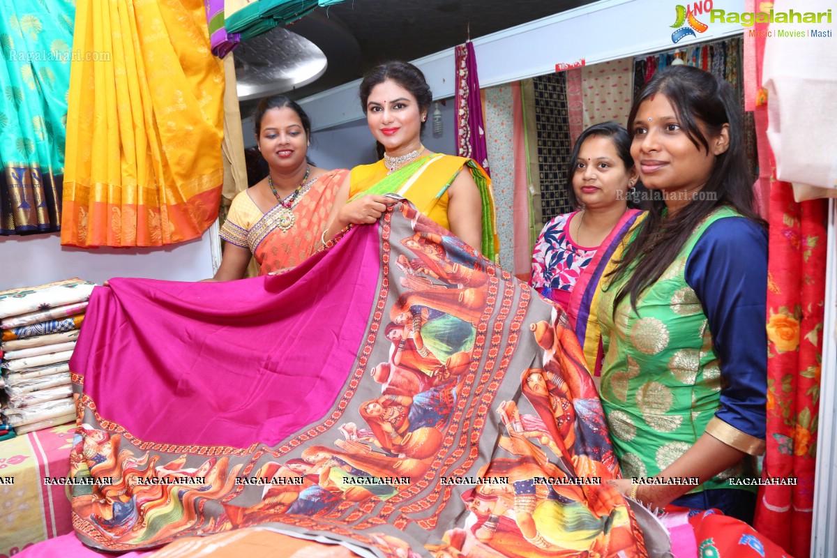 Shailaja Reddy Inaugurates Kala Silk Handloom Expo 2018 At TTD Himayatnagar