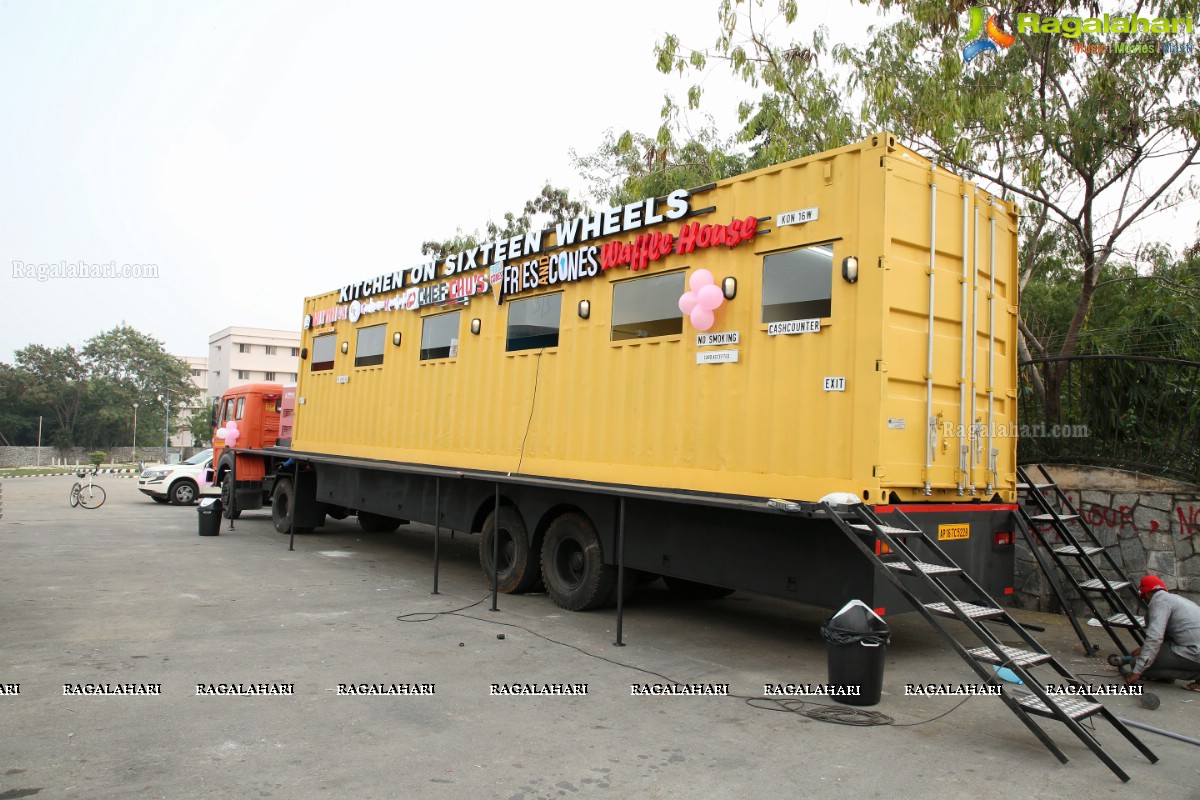 Kitchen on 16 Wheels launches India’s Longest Food Truck in Hyderabad