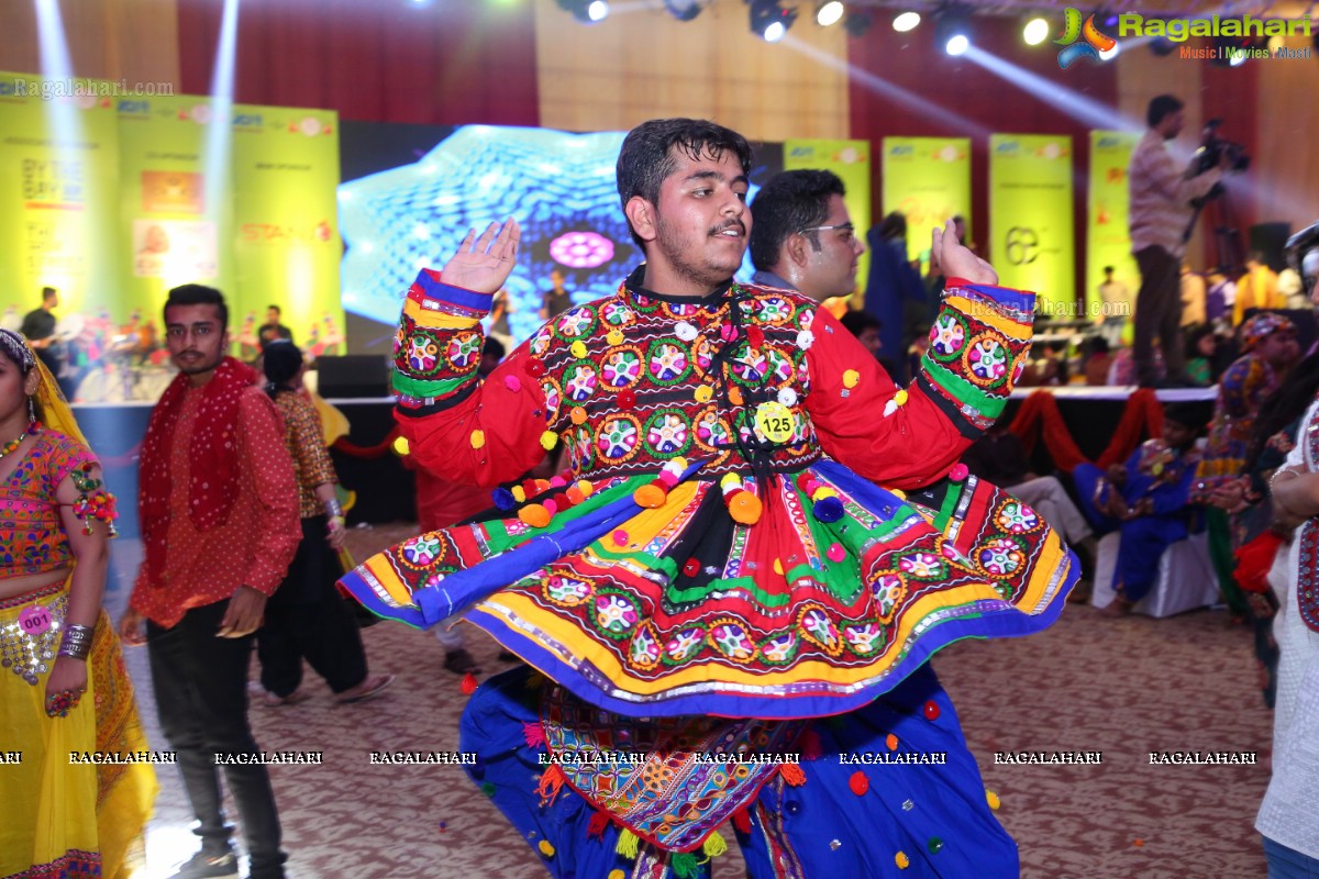 Legend Navaratri Utsav 2018 (Day 1) @ SNC Conventtion, Attapur